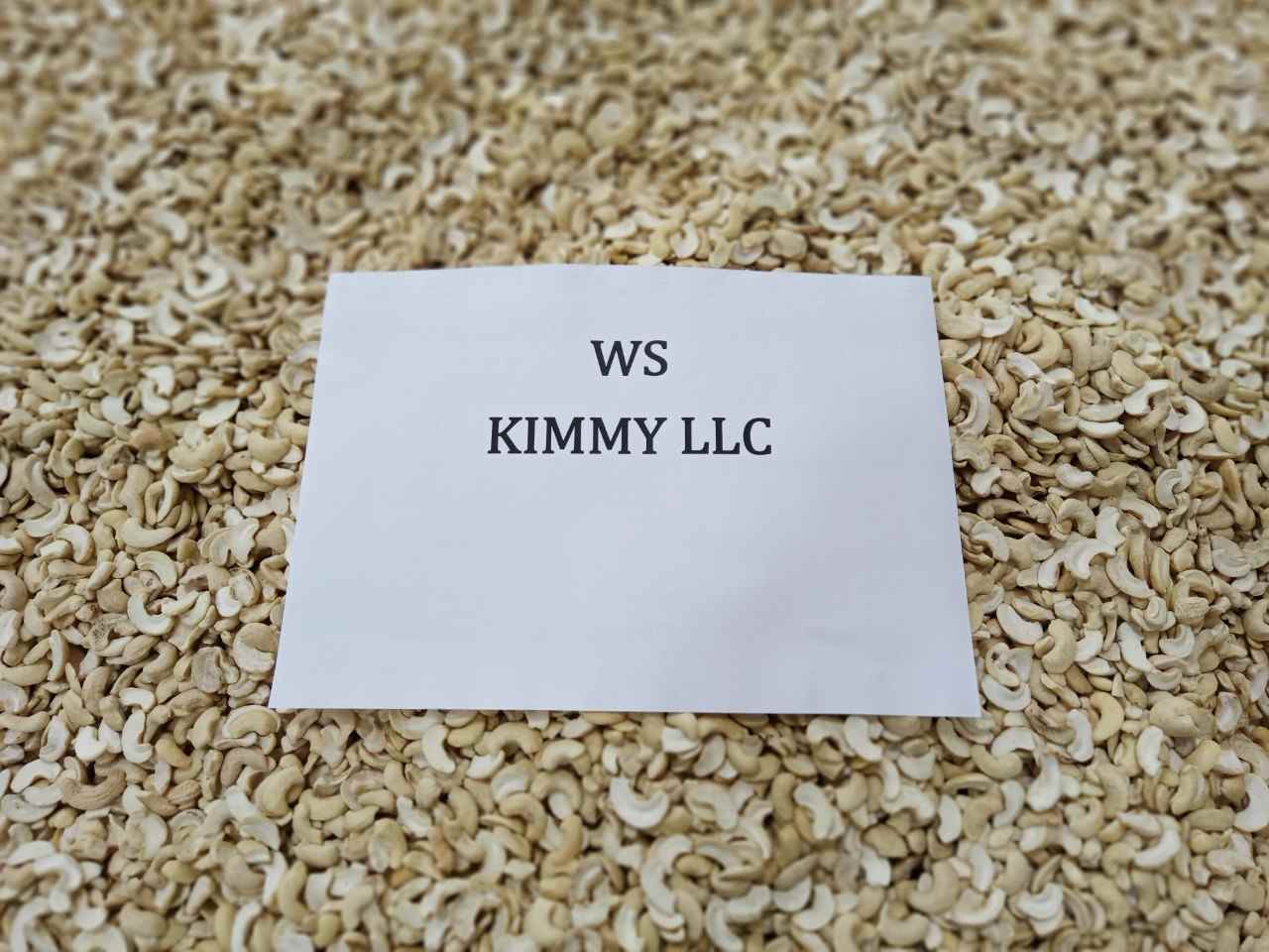 WS-Cashew-Nut-Vietnam-White-Splits-Cashews-High-Quality-Kimmy-farm-Vietnam