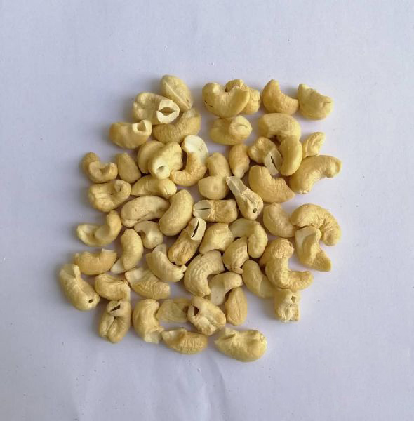 WB Cashew Nuts is a cashew nut kernel broken in crosswise
