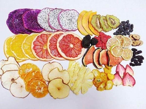 Zu den sublimationsgetrockneten Früchten gehören: Thang Long, Jackfrucht, Kiwi, Traube, Orange, Ananas, Apfel, Erdbeere ...